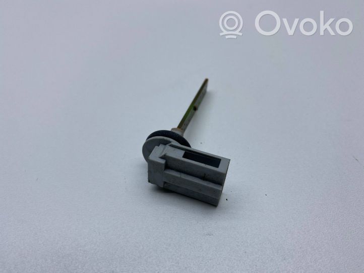 Audi A3 S3 A3 Sportback 8P Interior temperature sensor 4B0820539