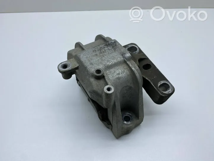 Audi A3 S3 A3 Sportback 8P Supporto di montaggio del motore 1K0199262CF