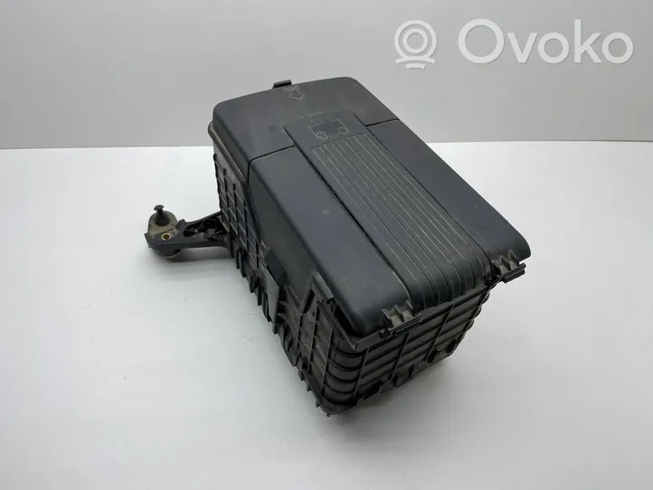 Audi A3 S3 A3 Sportback 8P Vassoio scatola della batteria 1K0915333