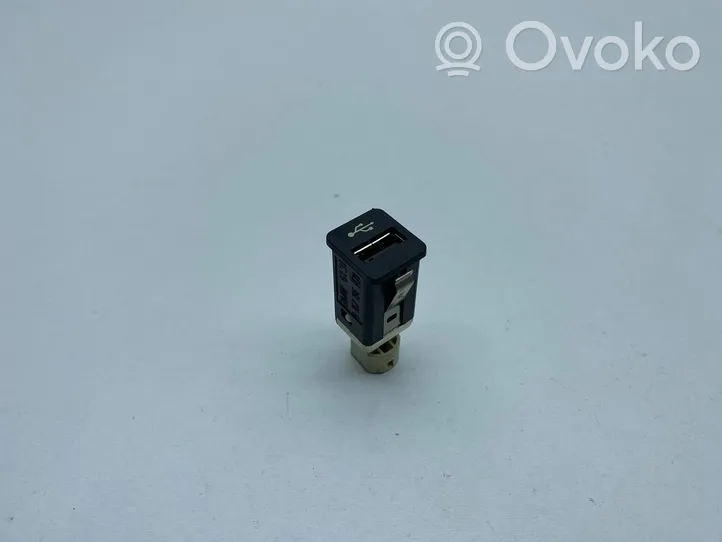 BMW 7 F01 F02 F03 F04 Connecteur/prise USB 9167196