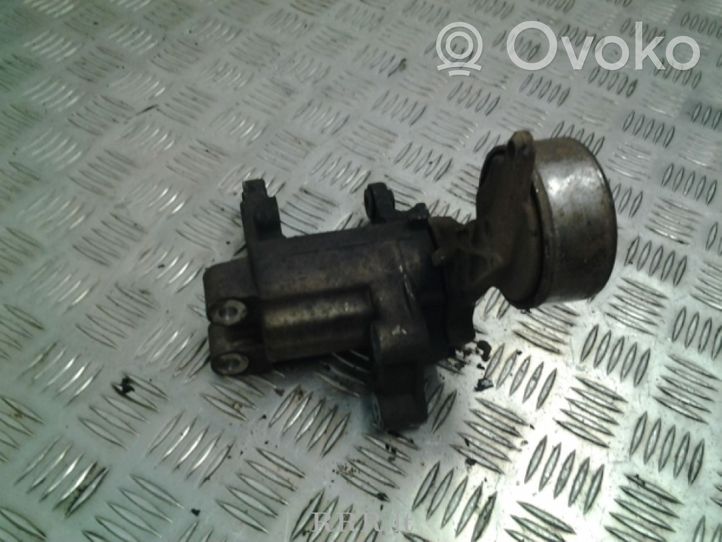 Toyota Hilux (AN10, AN20, AN30) Tendicinghia generatore/alternatore 