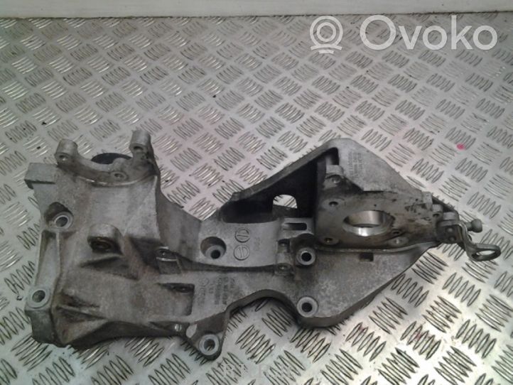 Audi A5 8T 8F Muu moottorin osa 03L903143H