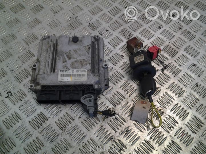 Renault Master III Juego de cerradura y set ECU del motor 237100899R