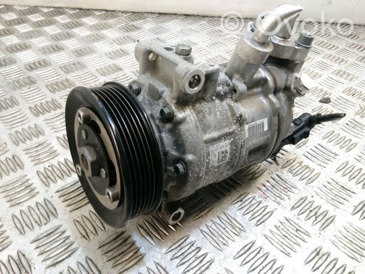 Audi A3 S3 8V Ilmastointilaitteen kompressorin pumppu (A/C) 5Q0820803F