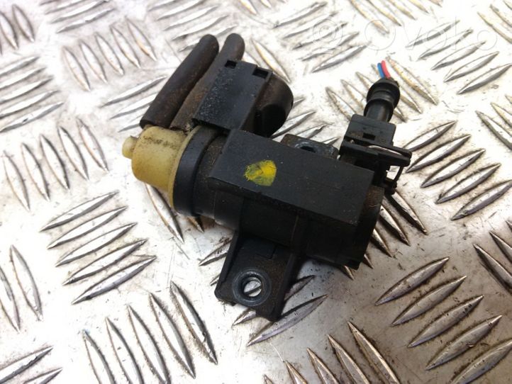 Nissan NV200 Solenoidinis vožtuvas 8200790180