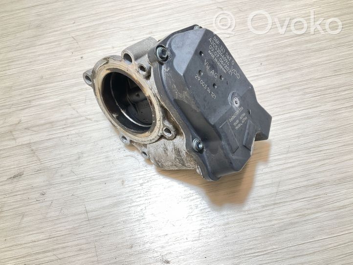 Audi A4 S4 B7 8E 8H Electric throttle body valve 06F133062G