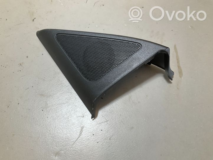 Audi Q3 8U Maskownica głośnika drzwi przednich 8U0035423A