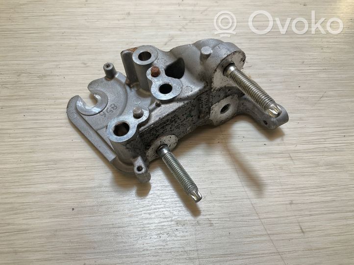 Ford Kuga II Gearbox mounting bracket DS7Q6030AF