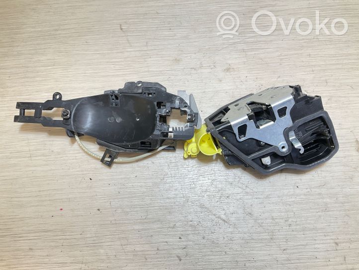 BMW X4 F26 Serratura portiera anteriore 7318412