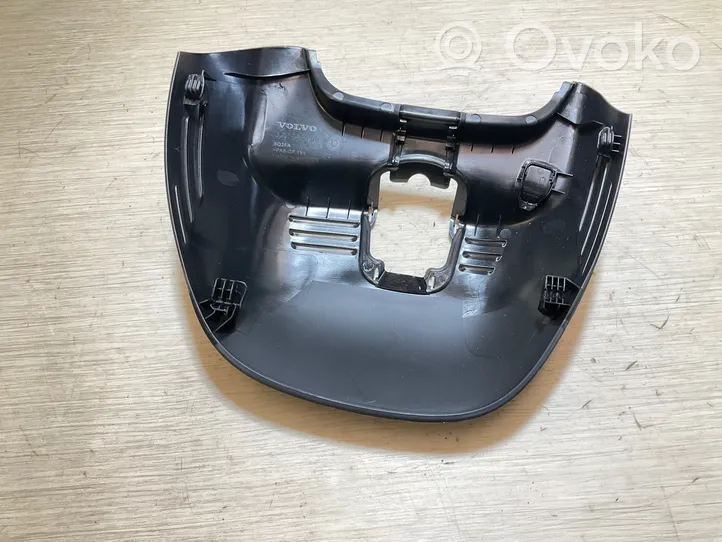 Volvo XC40 Veidrodėlio plastikinė apdaila 32244319