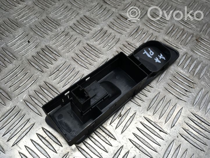 Volkswagen Tiguan Interrupteur commade lève-vitre 5N1867256A