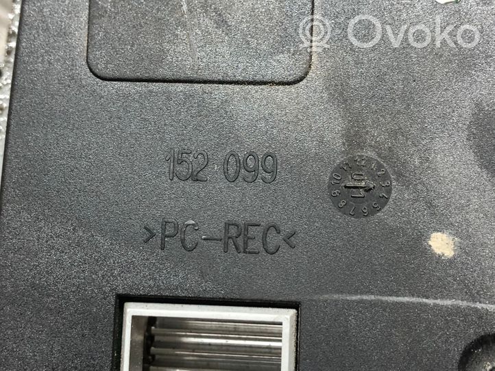 Mercedes-Benz C W203 Luz del asiento delantero A203820