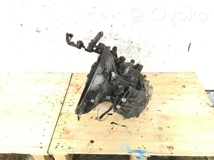 Opel Vectra B Manual 5 speed gearbox 90523582