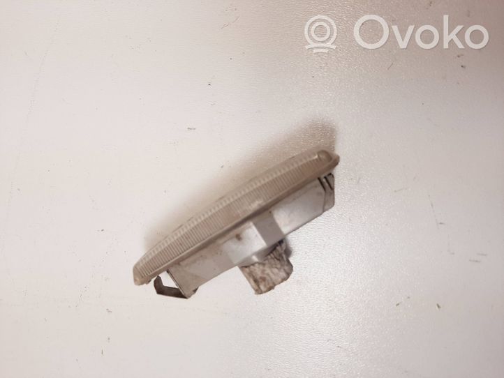 BMW 5 E39 Indicatore di direzione del parafango anteriore 9407958