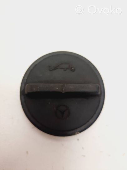 Mercedes-Benz W123 Oil filler cap 1020180402