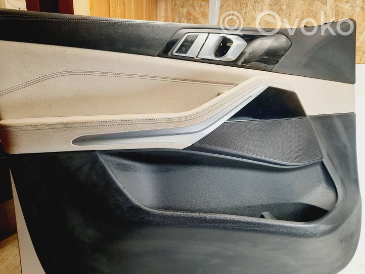 BMW X5 G05 Rivestimento del pannello della portiera anteriore 11706112