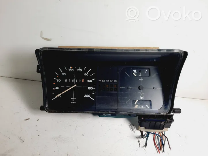 Volkswagen Golf I Compteur de vitesse tableau de bord 