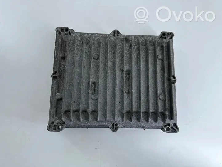 Audi A4 S4 B9 Sterownik / Moduł ECU 8W0907401B