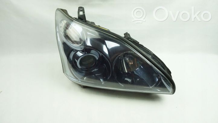 Lexus RX 330 - 350 - 400H Lampa przednia 