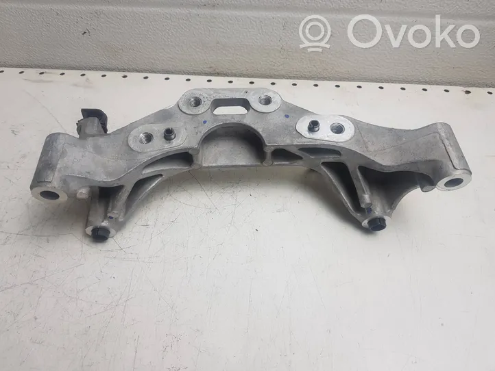 Peugeot 208 Engine mounting bracket 9813582980