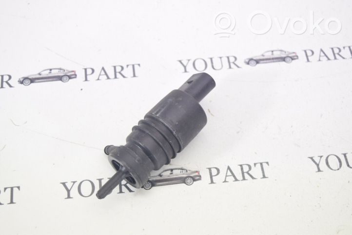 BMW 3 E36 Pompe de lave-glace de pare-brise 8362154