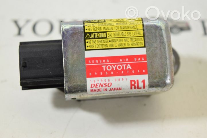 Toyota Prius (XW20) Sensore d’urto/d'impatto apertura airbag 8986047040