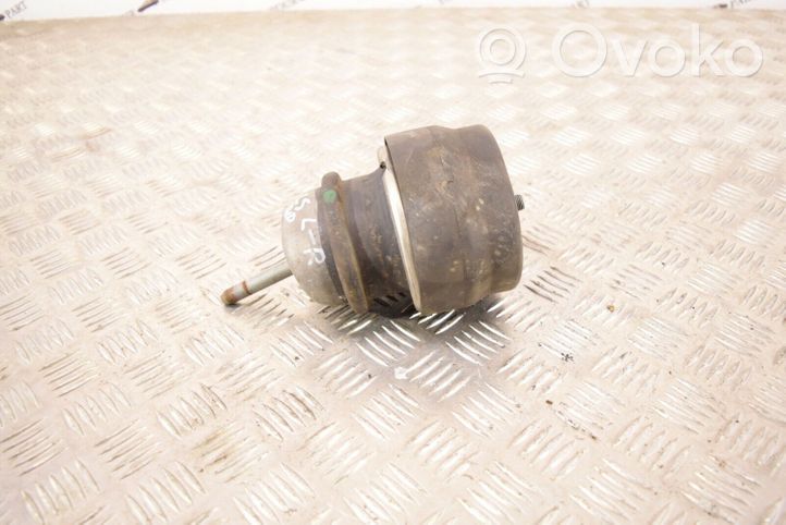 Lexus LS 460 - 600H Soporte de montaje del motor 17234824