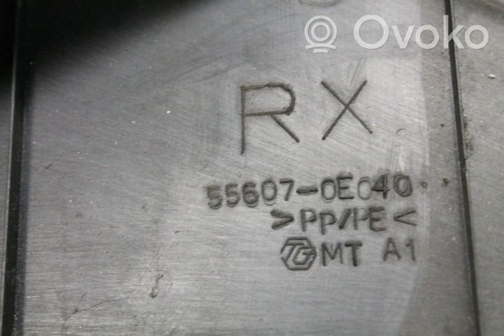 Lexus RX 330 - 350 - 400H Kojelaudan alempi verhoilu 556070E040