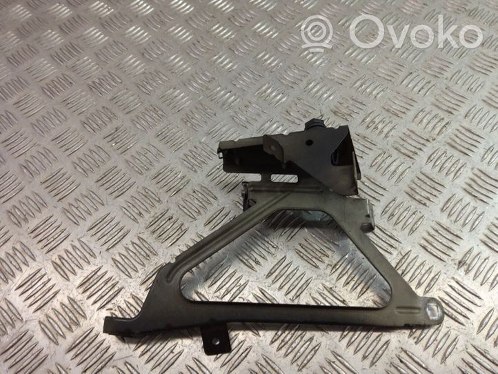 BMW 7 F01 F02 F03 F04 Supporto di montaggio del parafango 7184179