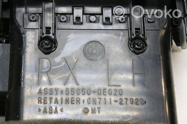 Lexus RX 330 - 350 - 400H Kojelaudan sivutuuletussuuttimen kehys 556500E020