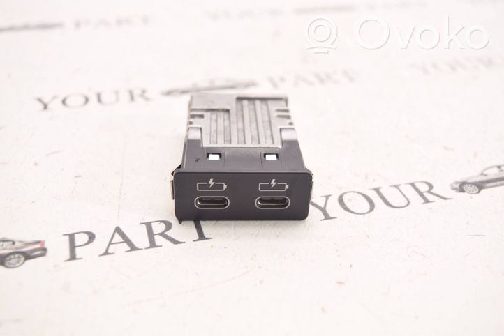 BMW X1 F48 F49 Connettore plug in USB 8711938