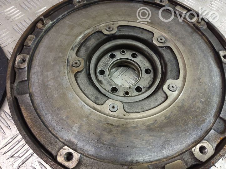 Ford C-MAX II Dual mass flywheel AV616477CE