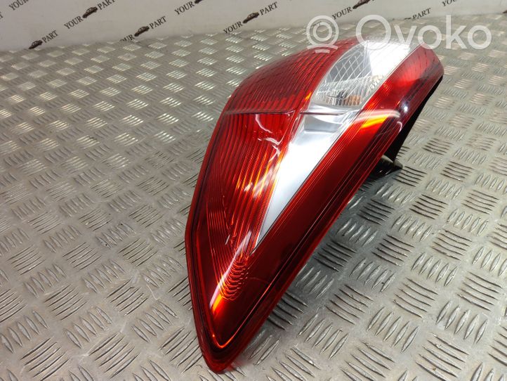 Ford C-MAX II Rear/tail lights AM5113404BF