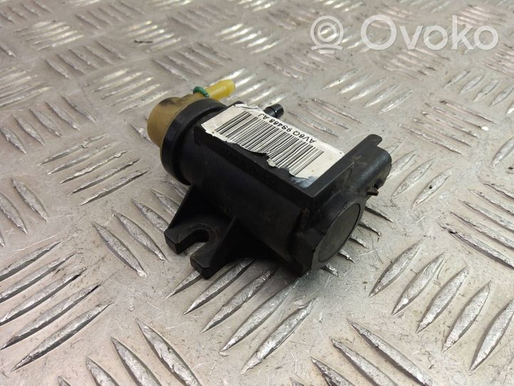 Ford C-MAX II Sensor de presión de combustible AV6Q9S468AJ