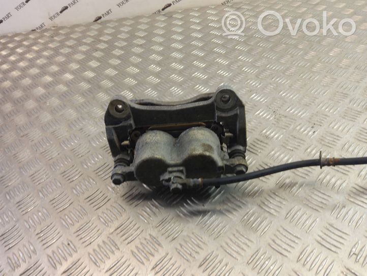 Toyota Highlander XU70 Bremssattel vorne 