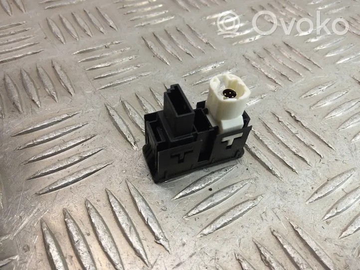 BMW X1 F48 F49 Câble adaptateur AUX 9229246