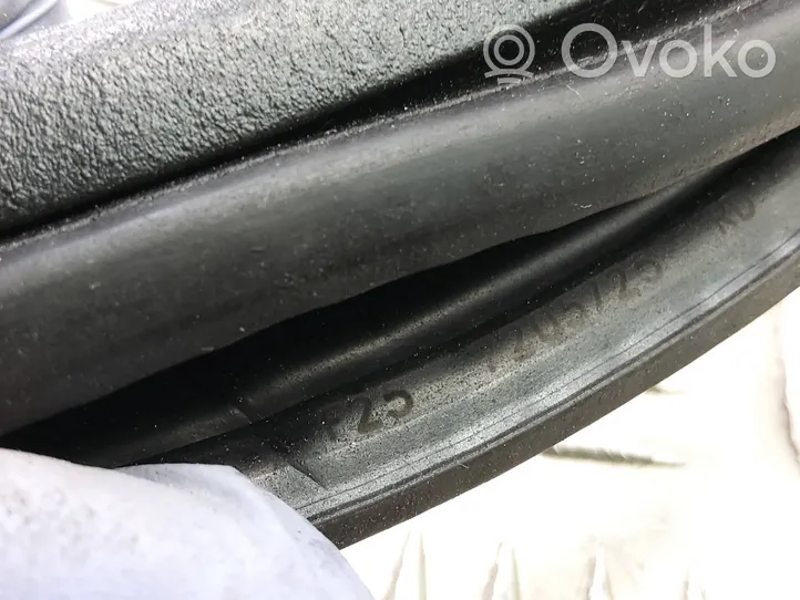 BMW X3 F25 Joint d'étanchéité en caoutchouc pour porte arrière 7205725