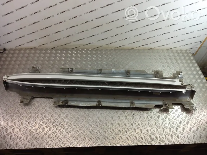 BMW X1 F48 F49 Sill 8059870