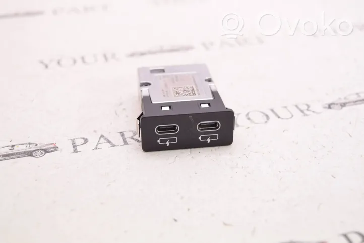 BMW X1 F48 F49 Connettore plug in USB 8711938