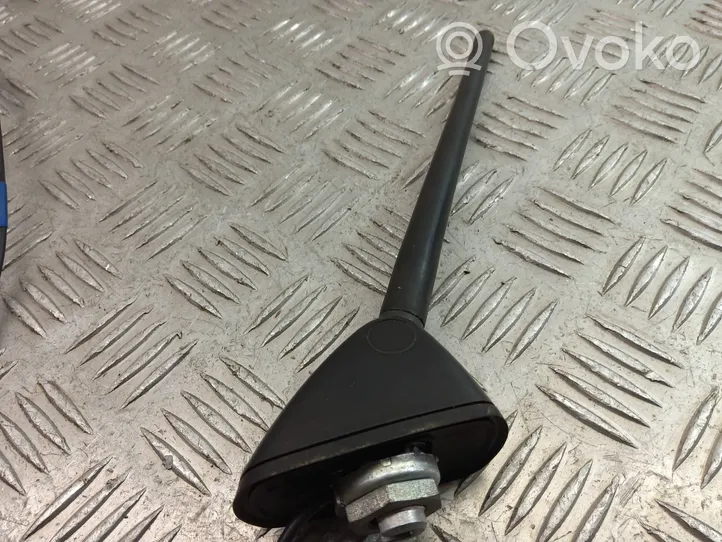 Lexus RX 330 - 350 - 400H Radion antenni 