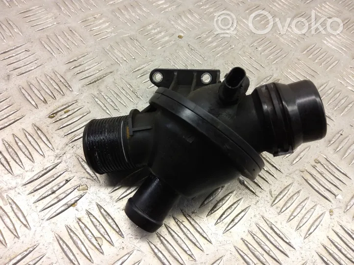 BMW 4 F32 F33 Thermostat 8648791