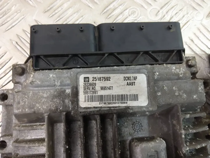 Chevrolet Captiva Komputer / Sterownik ECU i komplet kluczy 25187592