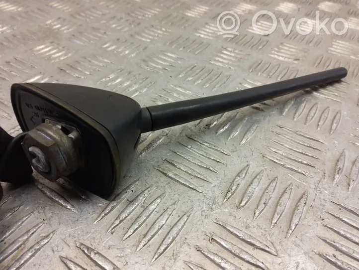 Lexus RX 330 - 350 - 400H Radion antenni 