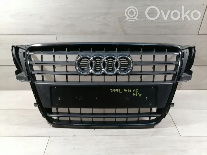 Audi A5 8T 8F Maskownica / Grill / Atrapa górna chłodnicy 8T0853651E