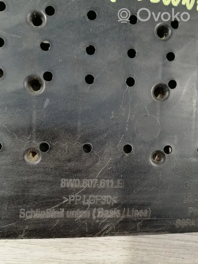 Audi A4 S4 B9 Osłona pod zderzak przedni / Absorber 8W0807611E