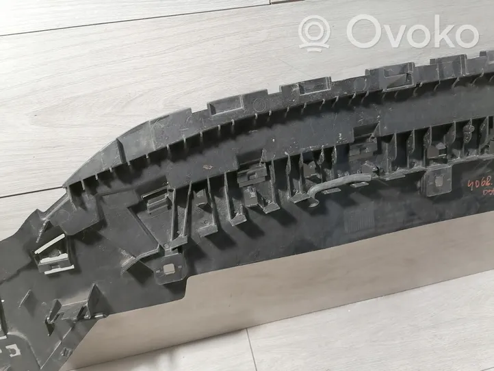 Audi A3 8Y Osłona pod zderzak przedni / Absorber 8Y0807233