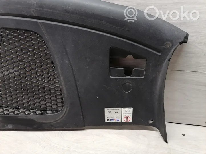 Porsche Macan Rivestimento della modanatura della chiusura del vano motore/cofano 95B805806F