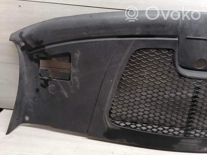 Porsche Macan Rivestimento della modanatura della chiusura del vano motore/cofano 95B805806F