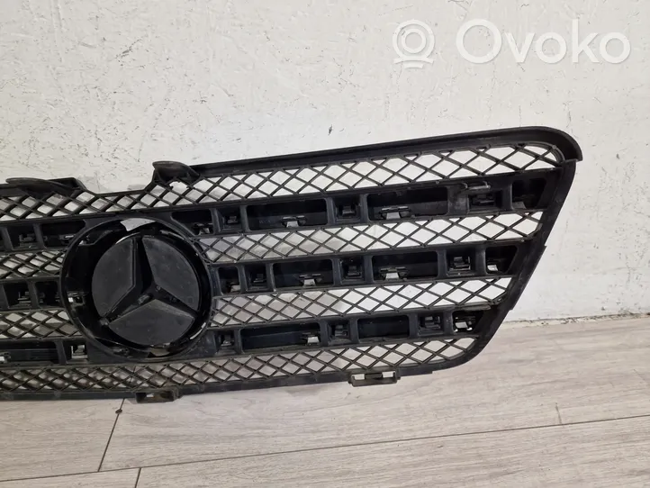 Mercedes-Benz R W251 Maskownica / Grill / Atrapa górna chłodnicy A2518880060