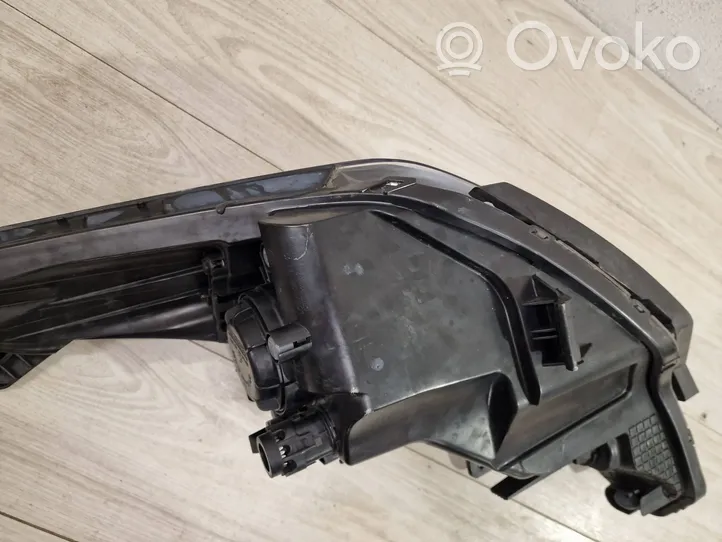 Hyundai i20 (GB IB) Lampa przednia 92101-c8000